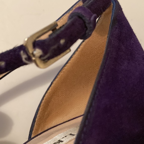 L.K.Bennett T-Strap Suede Platform Sandals - Picture 10 of 16